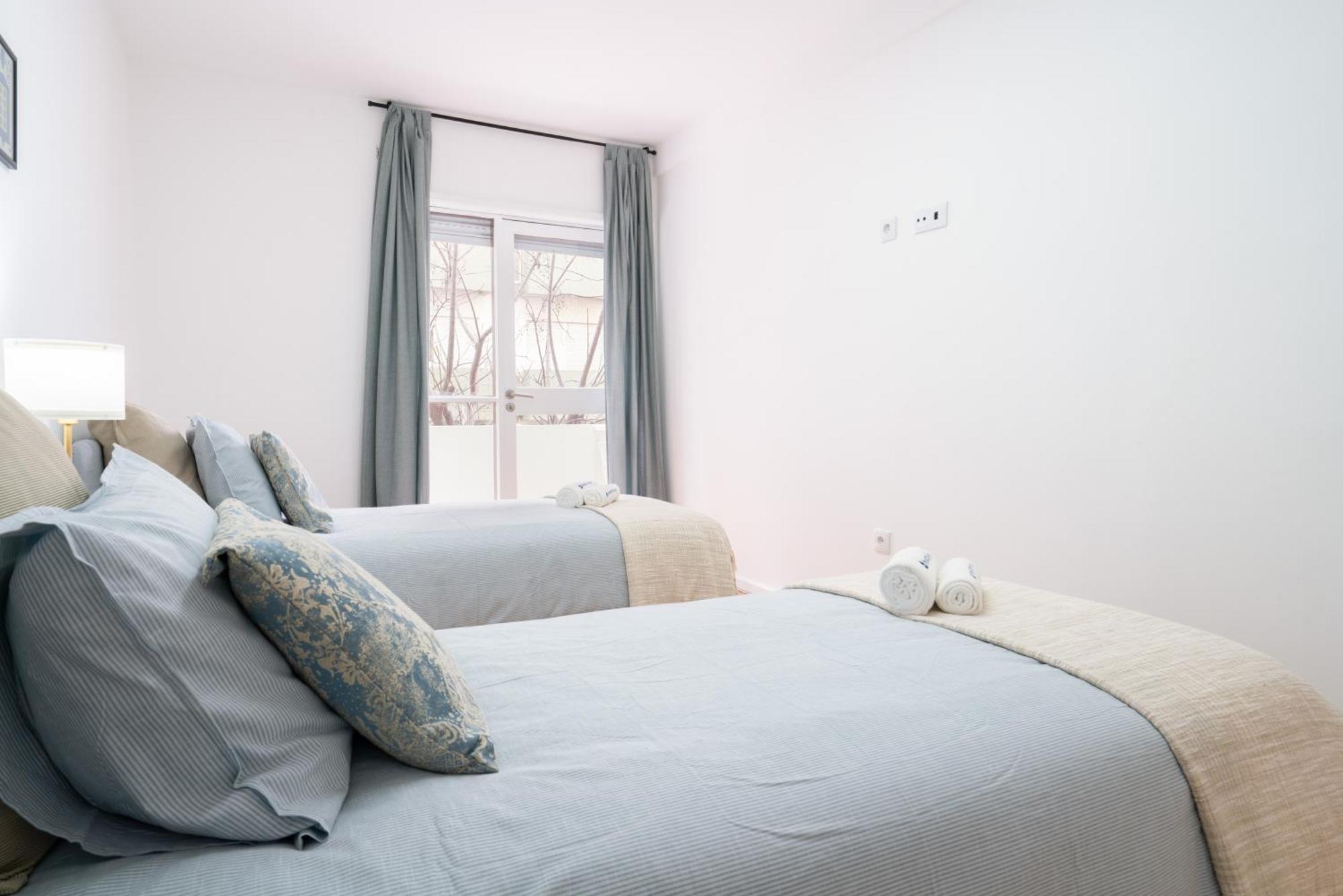 Host Wise - Spacious Fresh Flat W Terrace - Near Sea Espinho  Ngoại thất bức ảnh